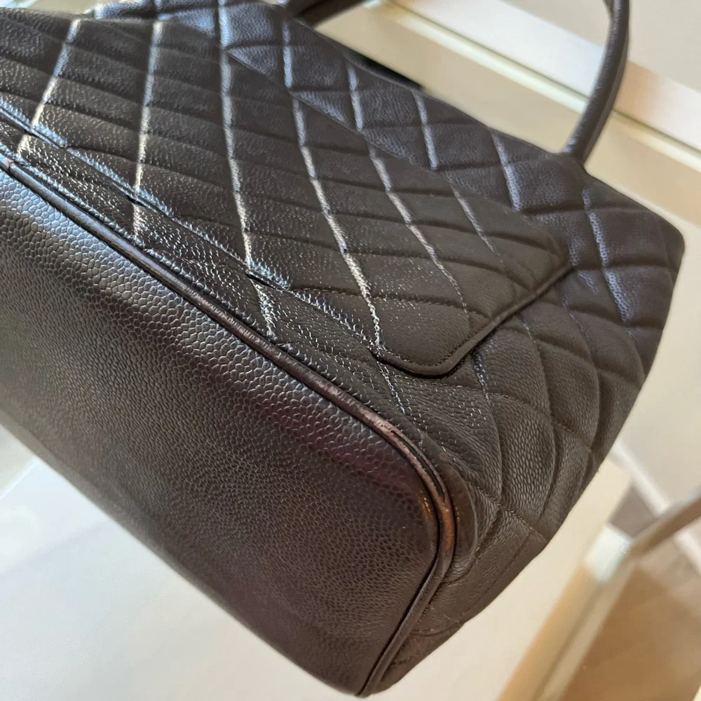 Chanel Medallion Tote in Lambskin - Picture 12 of 12